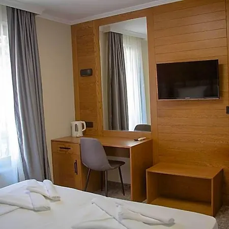 Hotel Cyril